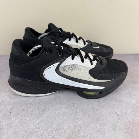 Nike Zoom Freak 4 Men's 7.5 Black White Panda Basketball Shoes Sneakers READ - Picture 2 of 14